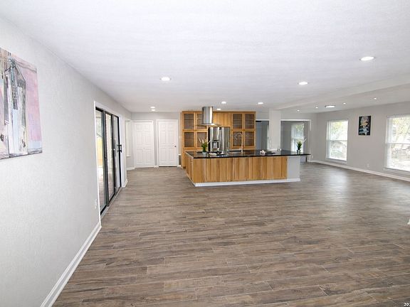 4th image of 1235 Cibolo