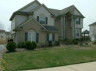 43017 Winding Pond Trl, Belleville, MI 48111