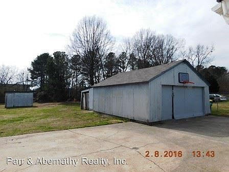 3rd image of 3014 Pickett St