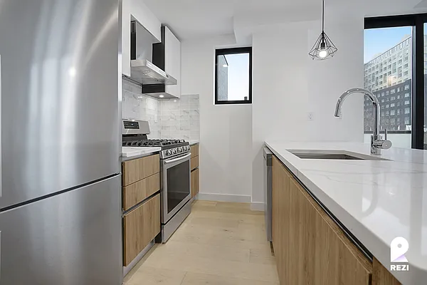Rented by REZI | media 1