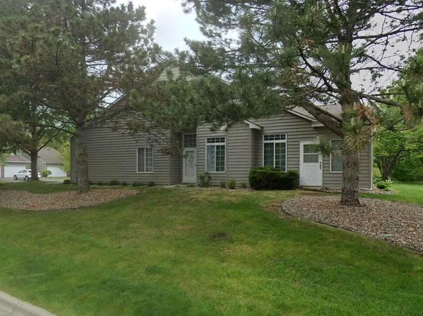 2488 Lockwood Dr #10, Saint Paul, MN 55120