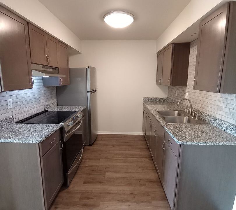1st image of 7572 Cherryvale North Blvd #202