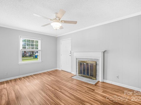 4th image of 202 Ferstl Ave