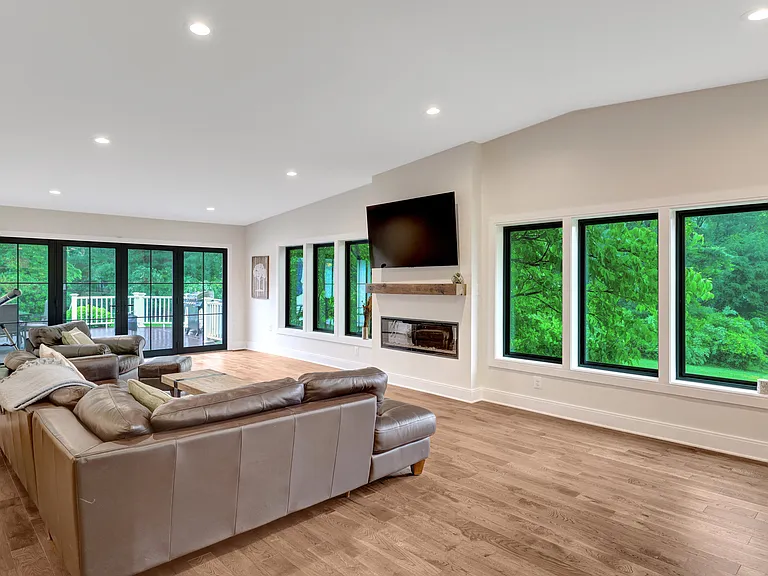 10904 Belgravia Ct — Photo 19