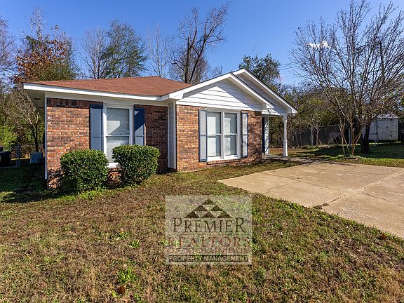 4th image of 2526 Lacey Oak Ct