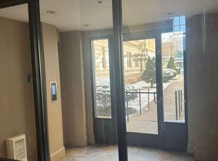 206-210 Farmington Ave #14520D399, Hartford, CT 06105