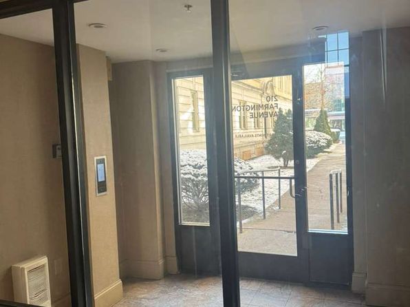 206-210 Farmington Ave #412