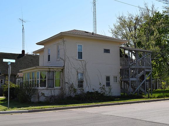 2nd image of 326 N Center St