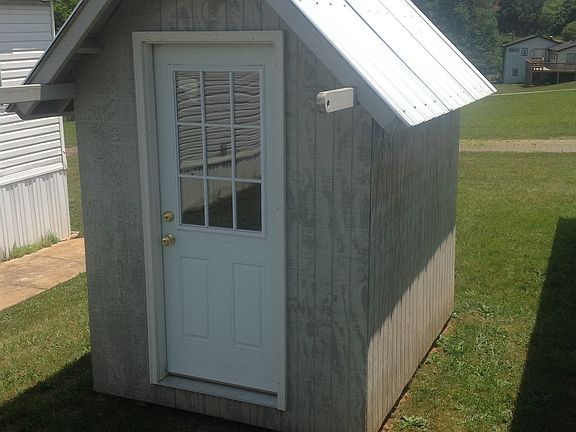 Storage building