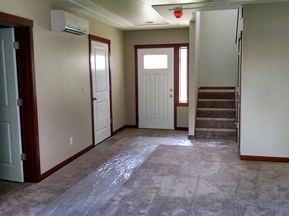 3rd image of 16540 Linden Ave N