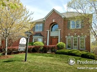 36 Marywood Trl, Wheaton, IL