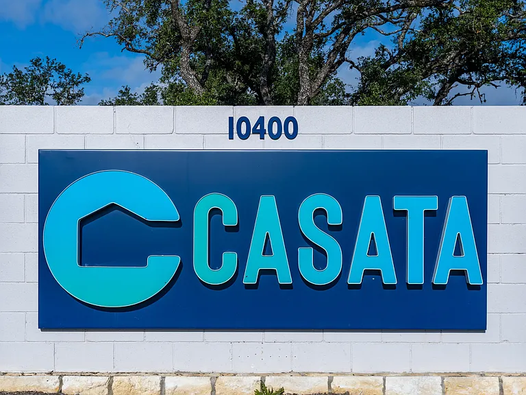 Casata Austin — Photo 22