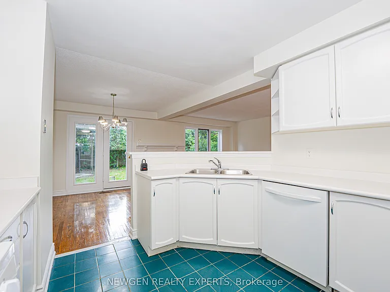 2878 Rainwater Dr — Photo 10