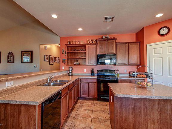2nd image of 6226 W Sugar Pine Trl