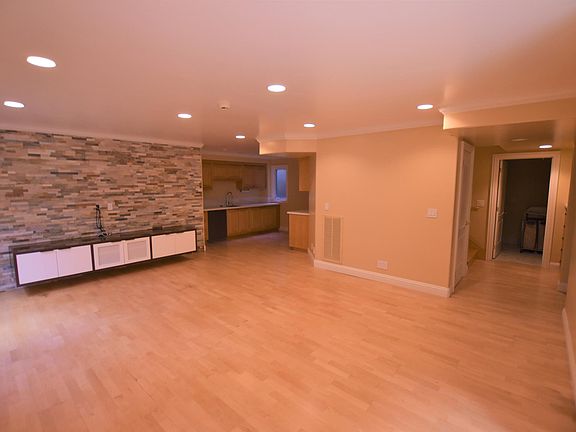 5th image of 556 Cherry Ave