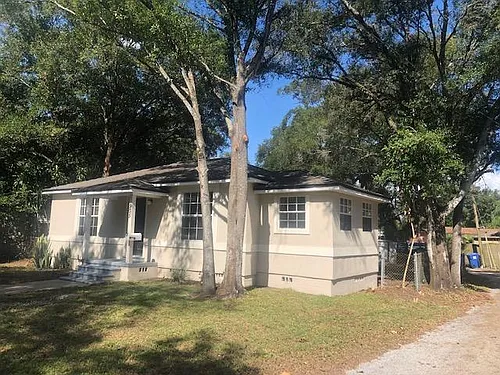 935 Monticello Blvd N Photo 1