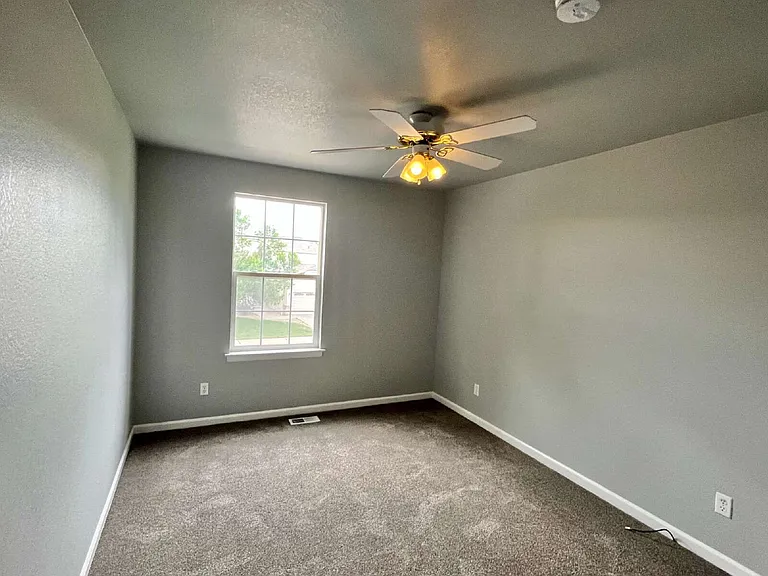 11725 Meadowood Ln — Photo 14