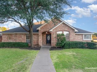 6315 Meadowmere Ln, Arlington, TX 76001
