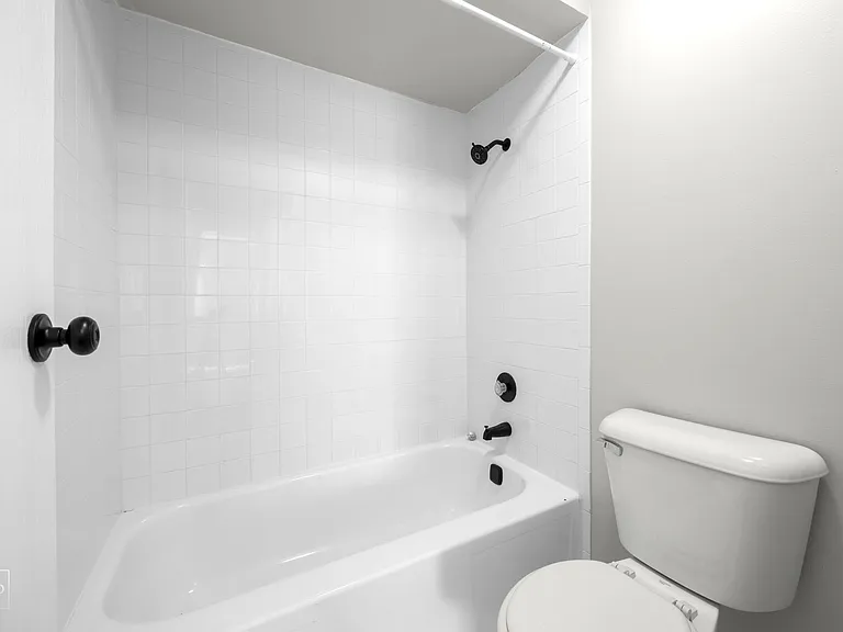 Orchard Estates Apartments — Photo 16