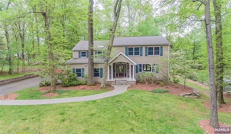 1st image of 554 Bernita Dr