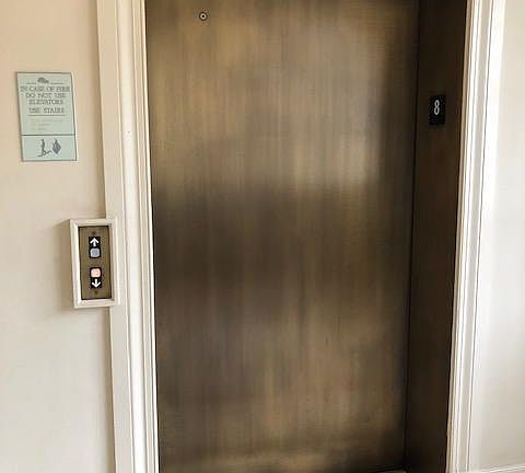 Elevator - 8th floor