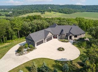 1500 Weatherhill Ridge Ct SW, Rochester, MN 55902