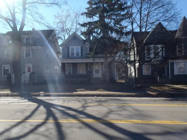 64 Burton St SW, Grand Rapids, MI 49507