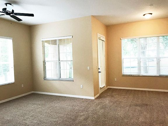 4th image of 94 S Highland Ave Unit 2502