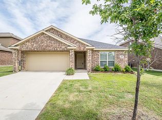 402 Fountain View Ln, Nevada, TX 75173