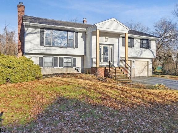 565 Otto Pl, Paramus, NJ 07652 | MLS #3877089 | Zillow