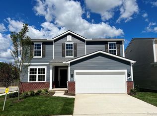 9257 Hemlock Ln, Dexter, MI 48130