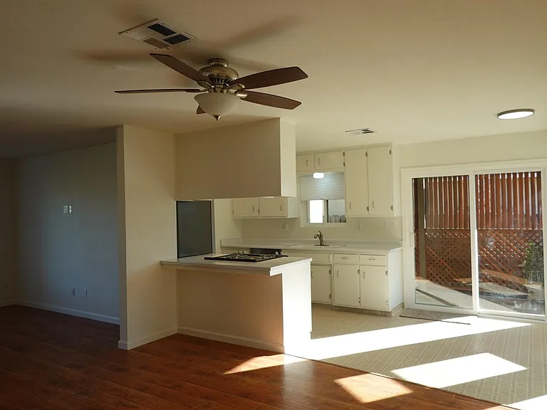 2505 Murray St — Photo 16