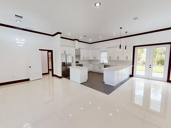 4th image of 3702 SW Port St Lucie Boulevard