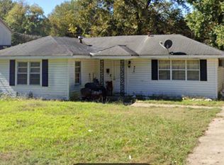 639 E McCorkle Cir, Greenville, MS 38703
