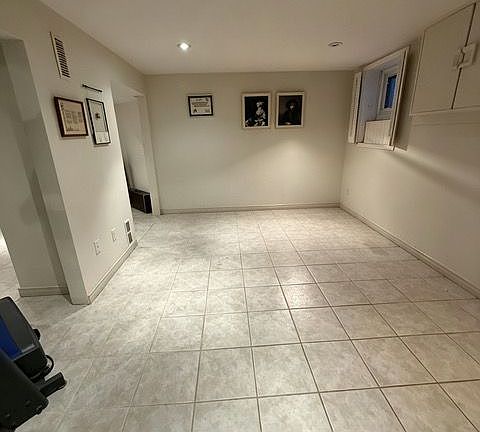 4th image of 180 Cottingham St #Basement