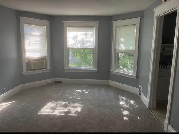 135 Congress Ave, Rochester, NY 14611
