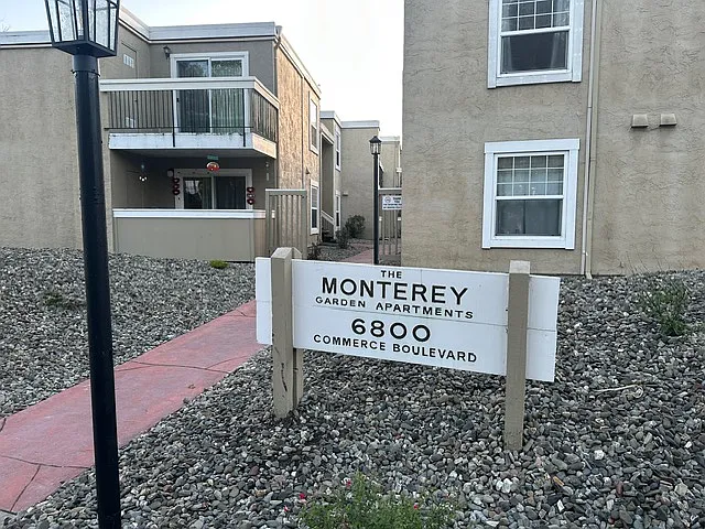 Monterey Garden Apartments — Photo 2