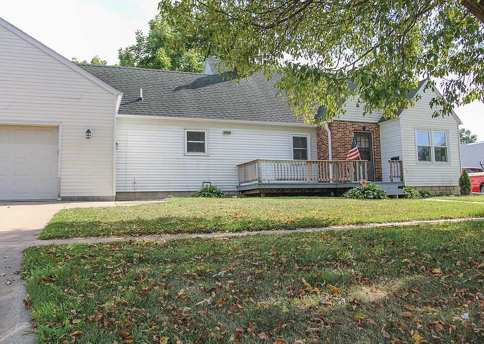 1st image of 308 G Ave