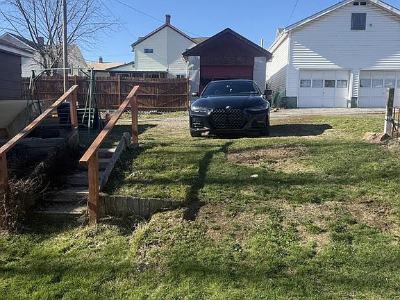 2nd image of 1247 3rd St