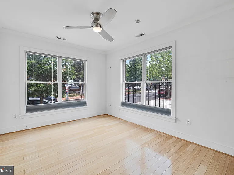 449 R St NW #101 — Photo 19