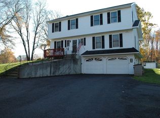 3 Lazy Brook Rd, Monroe, CT 06468