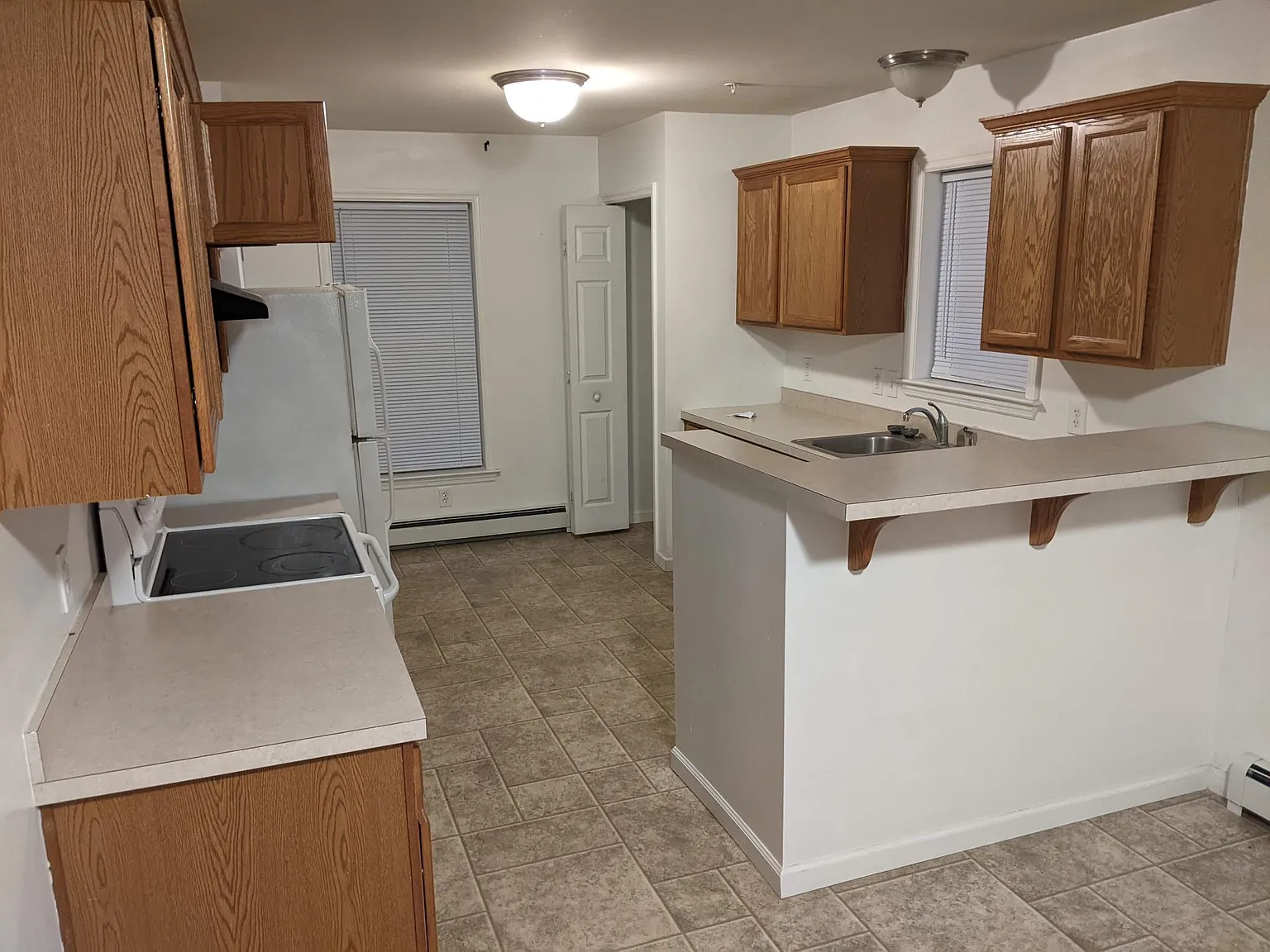 104 Thatcher St — Photo 3