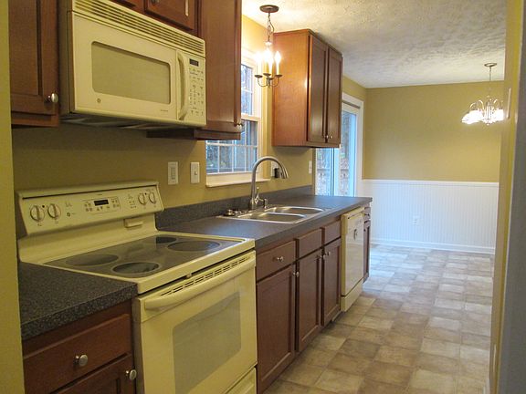 2nd image of 13987 Walton Dr
