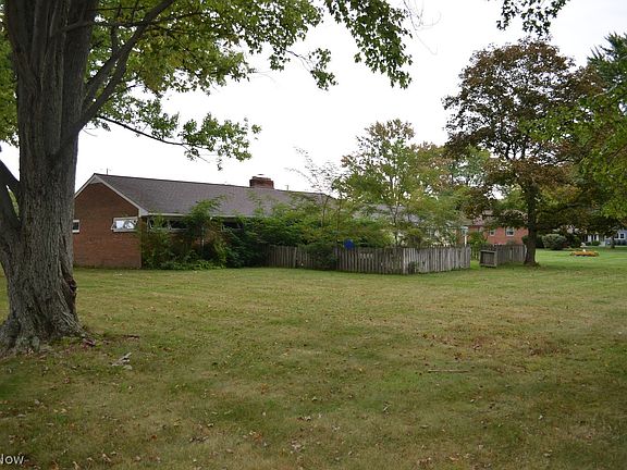 2nd image of 26793 Westwood Rd