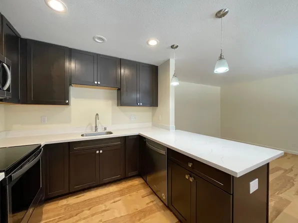 Caliber Place Apartments Napa, 2402-2480 Colina Ct #Col2460, Napa, CA 94558