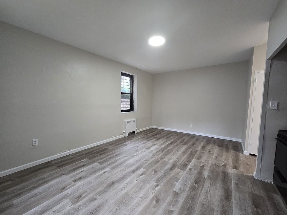 2nd image of 234-235 S Harrison St #106A