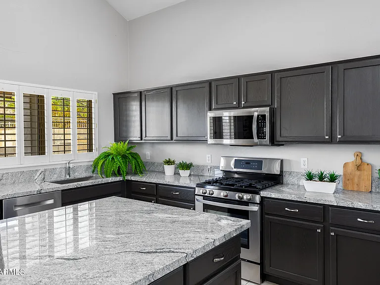 10458 E Karen Dr — Photo 40