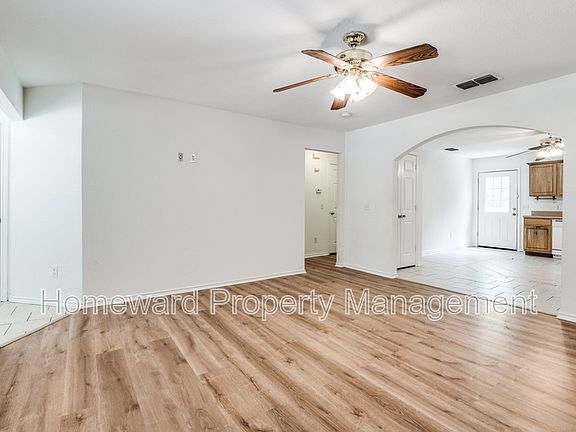 4th image of 204 Gerrish St APT A