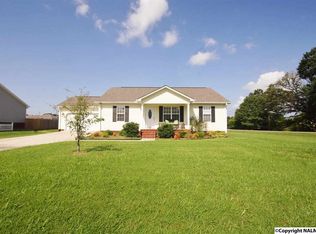 18 Mary Jo Isom Ln, Arab, AL 35016