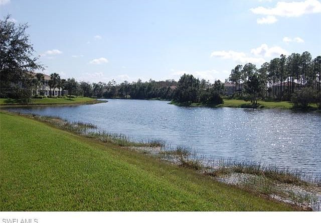 Lakeviews to left